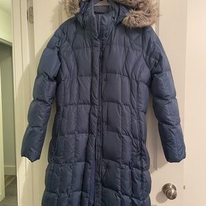 Women’s blue Eddie Bauer down parka. Size L, removable hood.